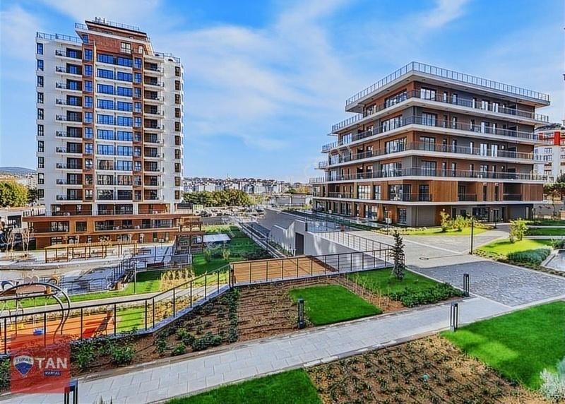 İstanbul Ümraniye Narlı Bahçe Evleri Satılık 2+1 Boş