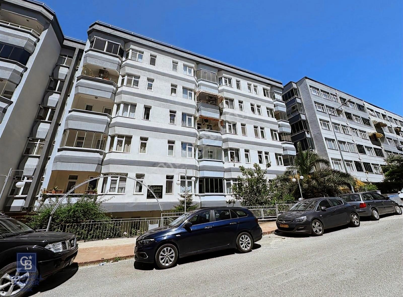 Cb Park Barlas Gürler'den 56'larda Fırsat 3+2 Satılık Daire