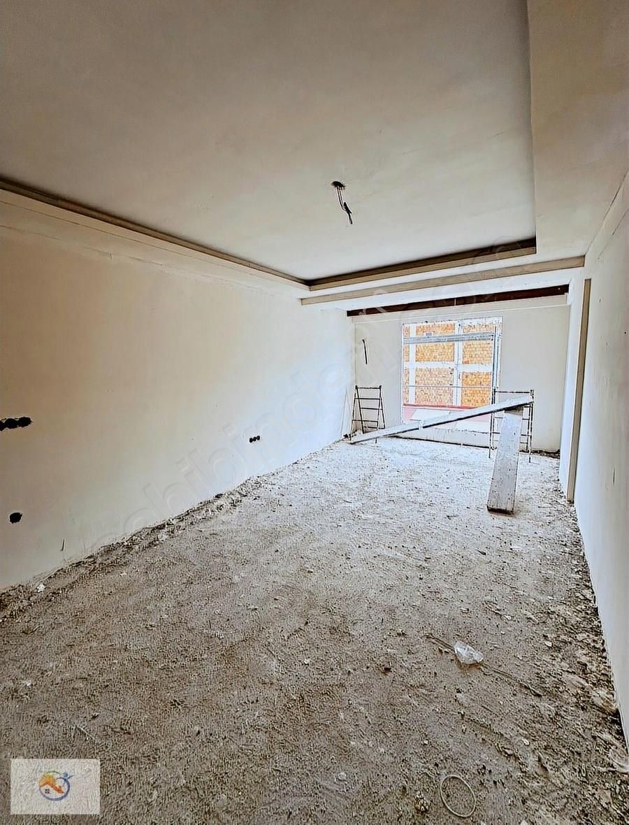 Beştelsiz'de Satılık 2+1 Büyük Kullanışlı 90 M2 Daireler