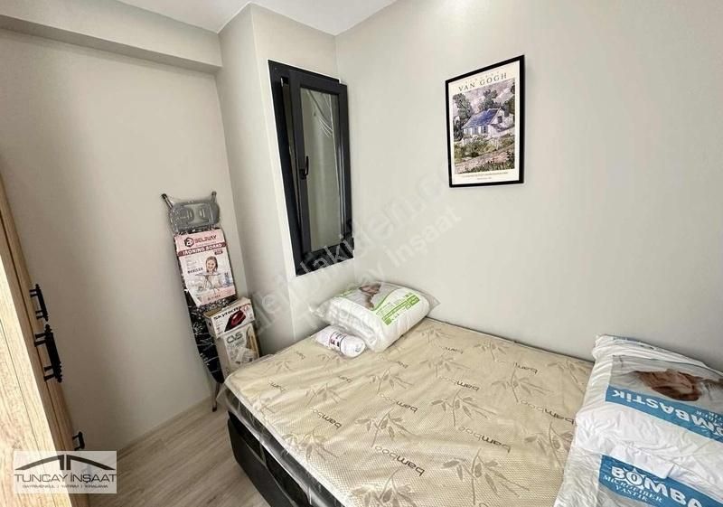Tuncay'dan Sıfır Bina Da Full Eşyalı 1+1 Cadde Üzeri