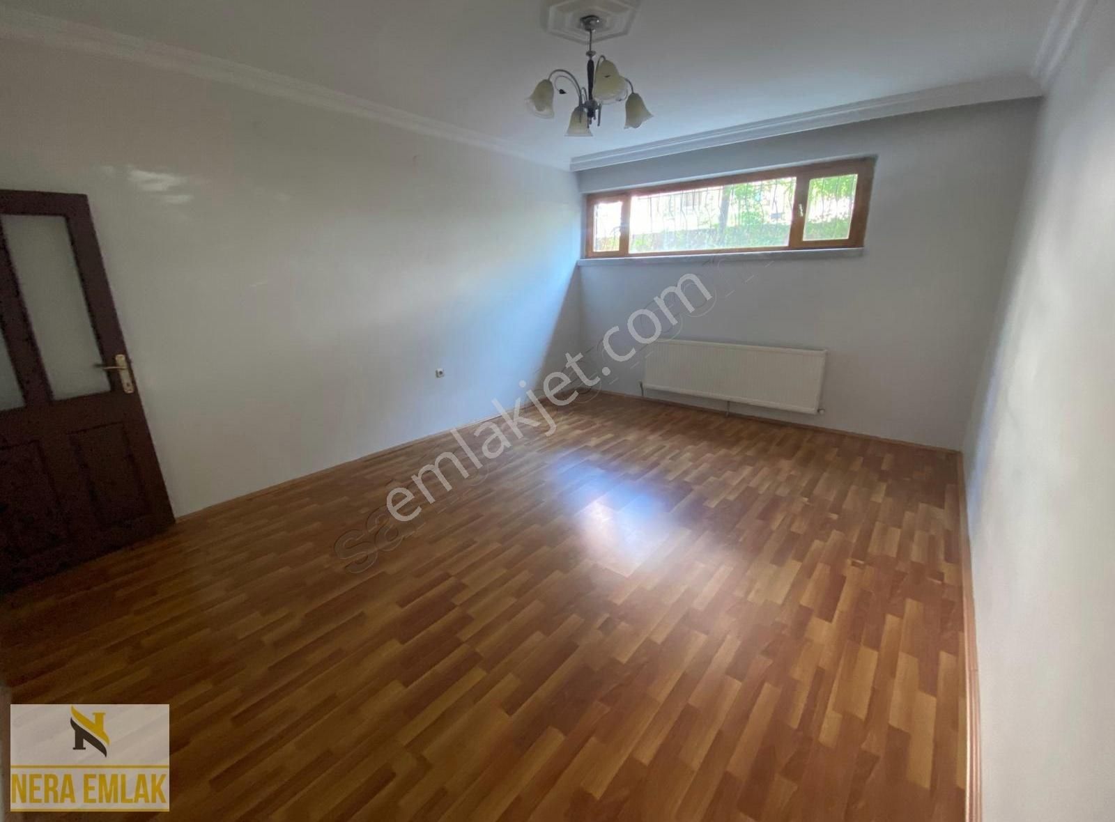 Bağçı Cad. Paraleli Yapılı Masrafsız Genişm2 Li Balkonlu 3+1 ! !