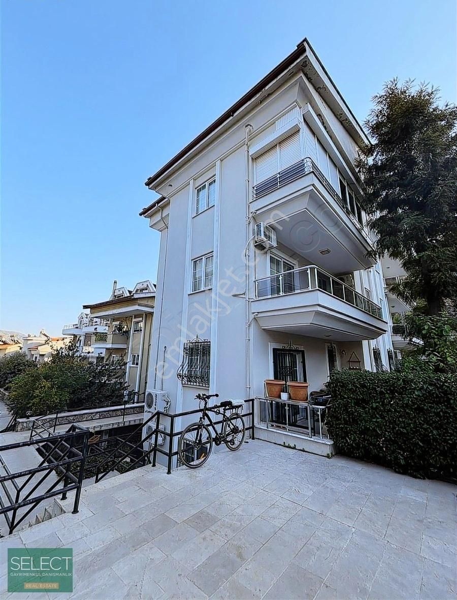 Marmaris Havuzlu Sitede Bahçeli 2+1 Satılık Daire