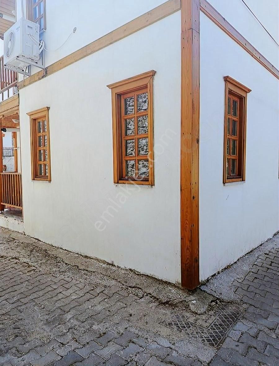 Muğla Menteşe Emirbeyazıt Arasta Mevkiinde Kiralık Depo