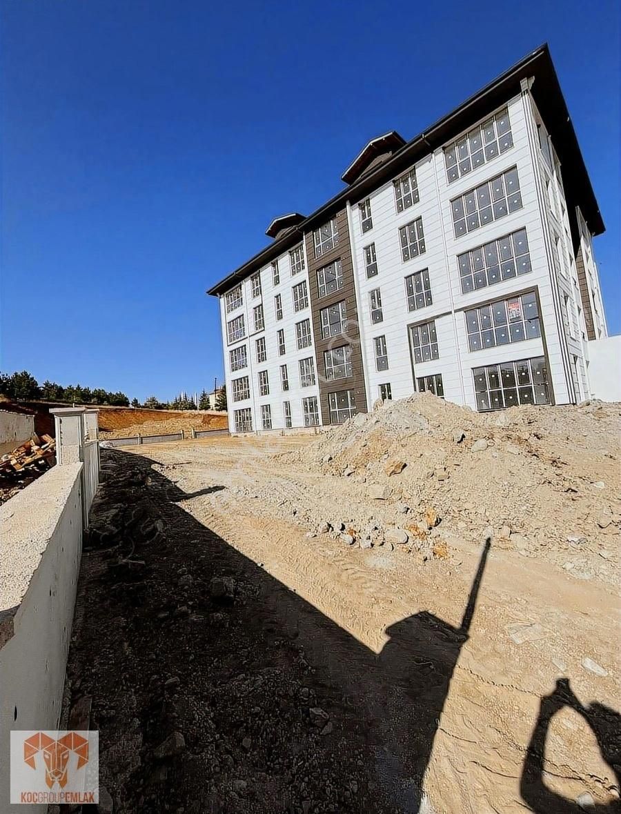 Şehir Hastanesi Karşısı 75m2 Sıfır Ara Kat Daire - Görsel 2