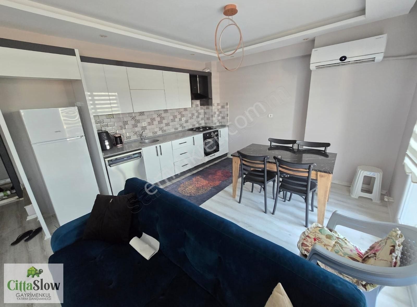 Gazi Bulvarı'nda 3+1 Büyük Teraslı Eşyalı Satılık Daire