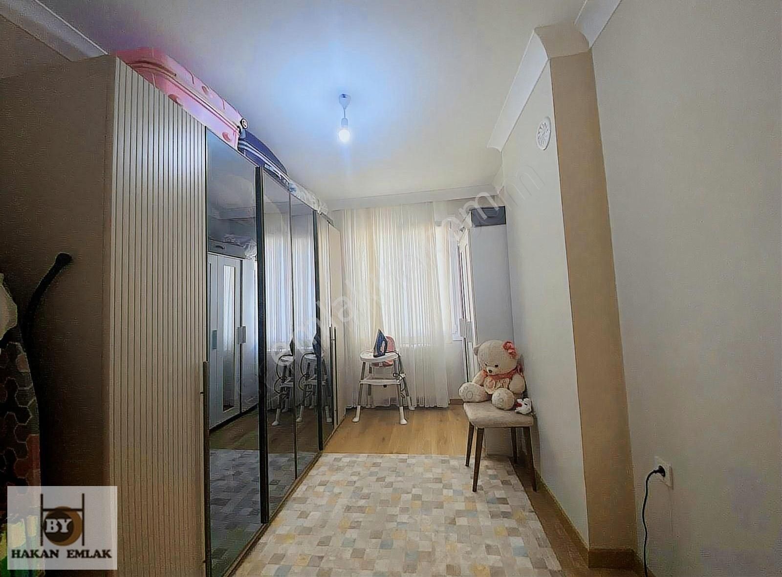 Kod 869- Bahçelievlerde Satılık 3.kat Yeni Daire - Görsel 3