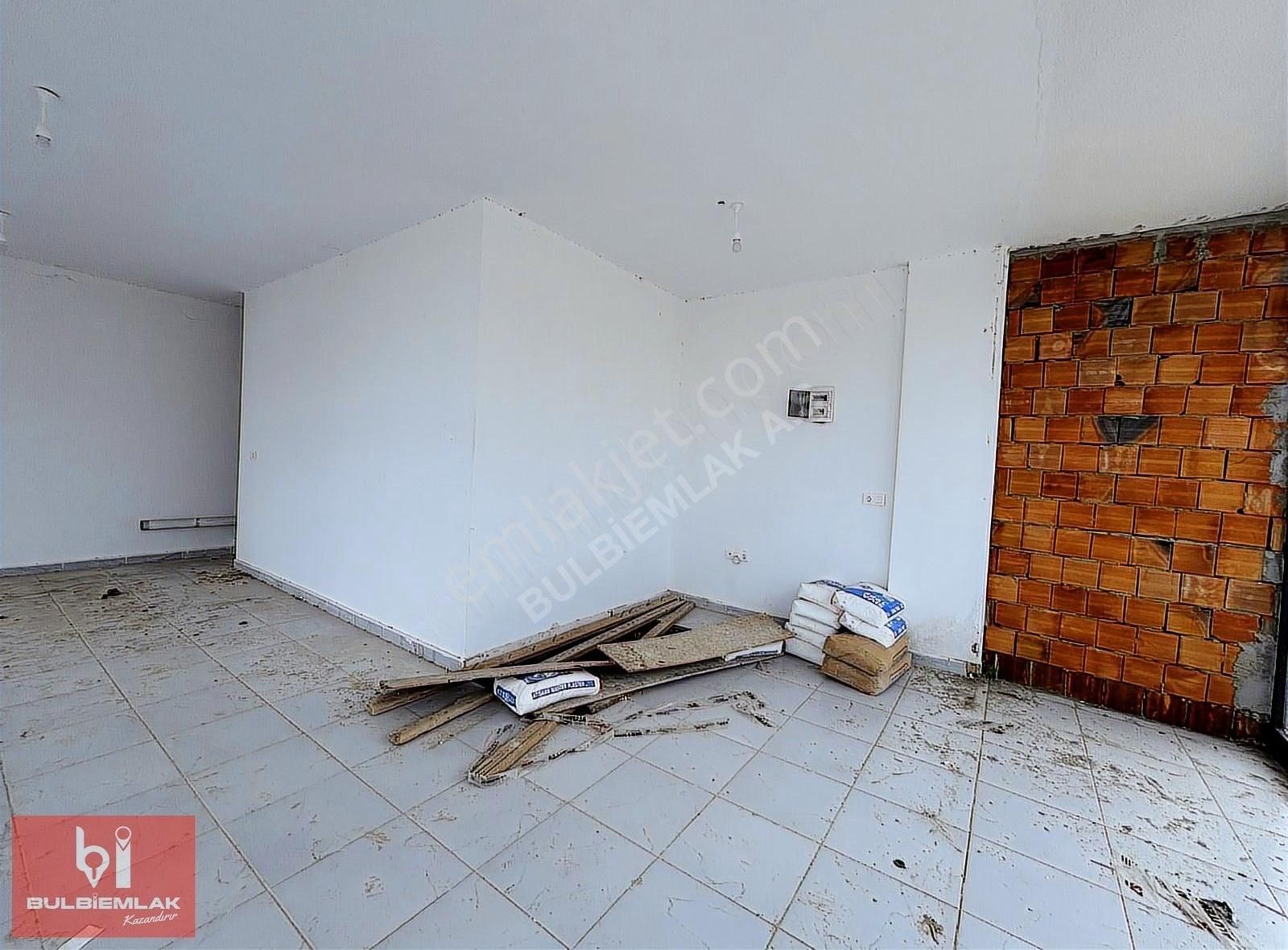 Sultanbeyli Battalgazi Mah'sinde 130 M2 Satılık Dükkan
