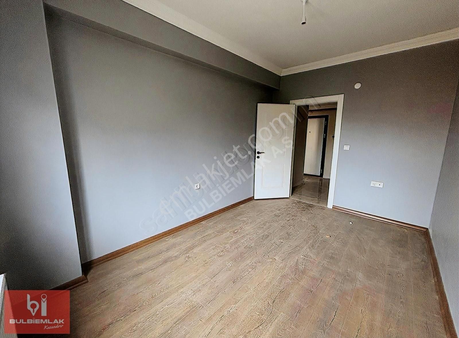 Sultanbeyli Merkeze Yakın Yeni Bina 2+1 Geniş Fırsatlı Daire