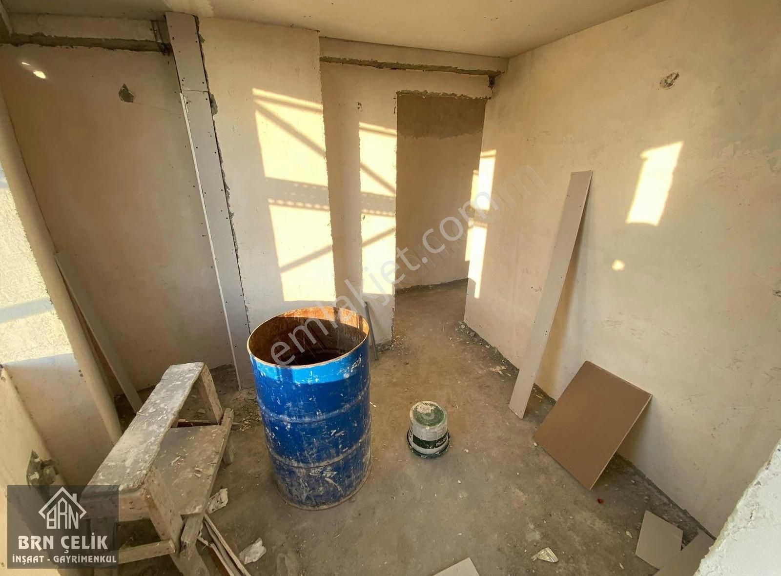 Brn Çelik İnşaat'tan Esentepe Mah Lüx Sıfır 2+1 90m2 Köşe Başı