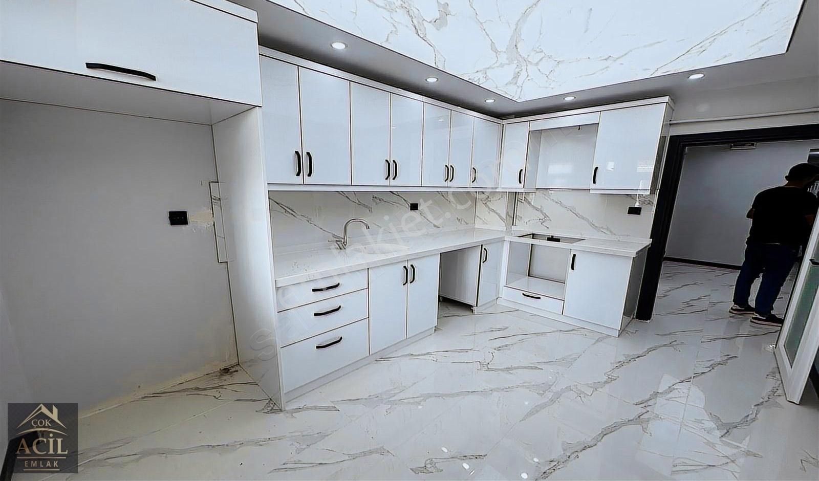 Çok Acil'den Baglarbaşı Mh.full Yapılı Asansörlü 3+1 Daire!!