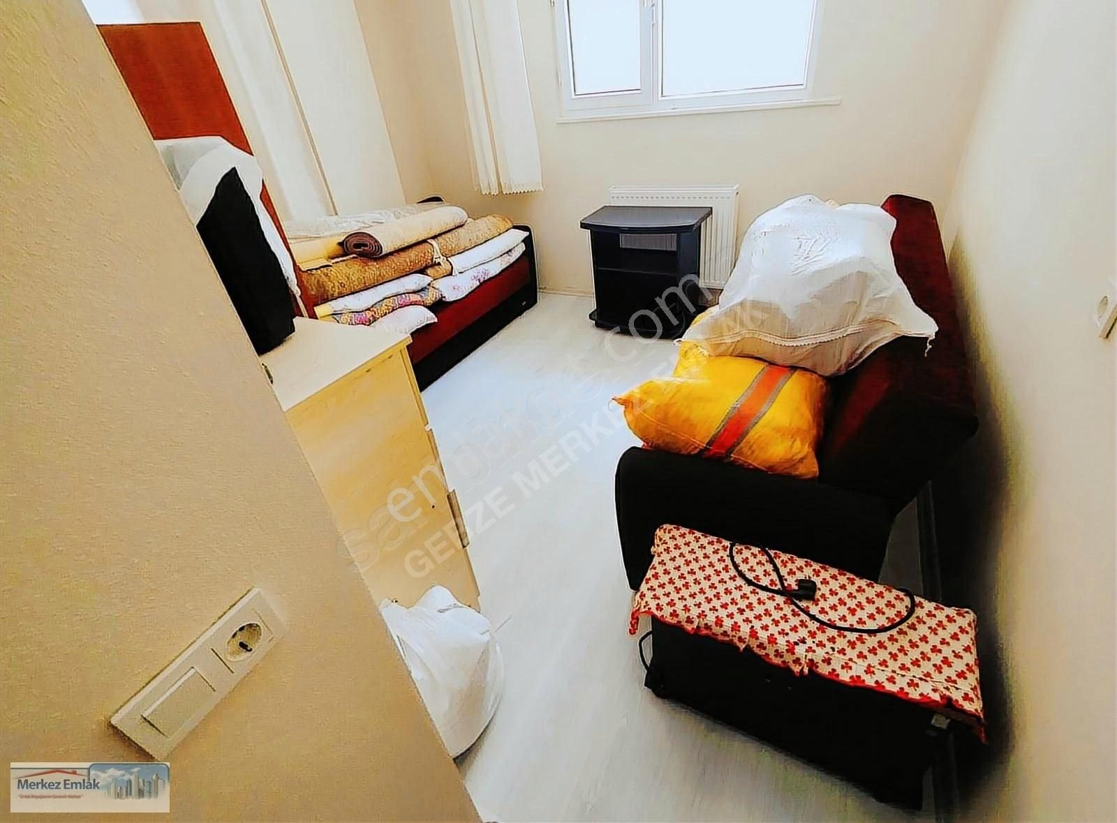Merkez Emlak Armağan'dan 2+1 İskanlı Giriş Kat Daire - Görsel 4