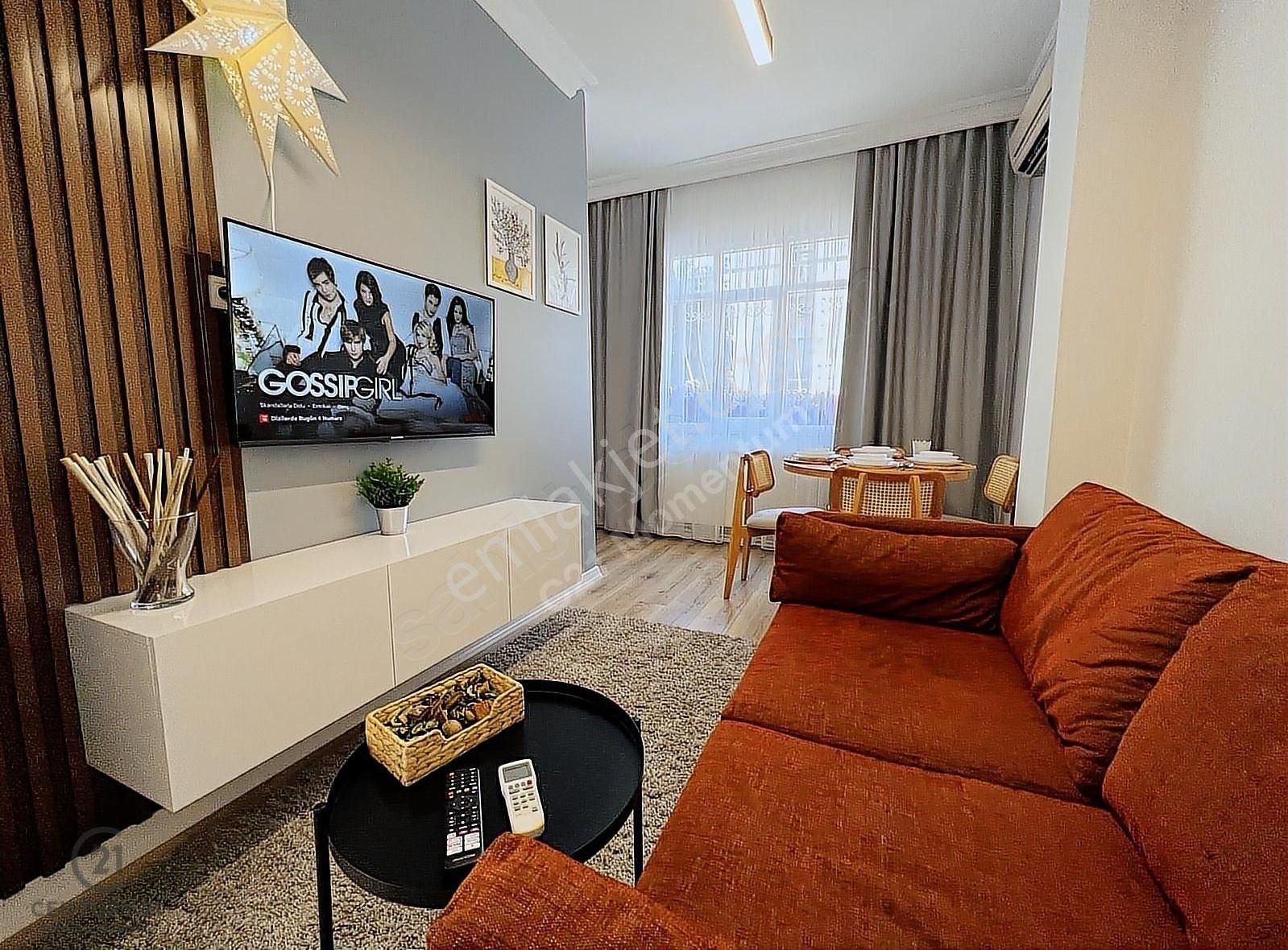 Century21 Momentum'dan Taksim Meydana Yakın Müstakil Ev