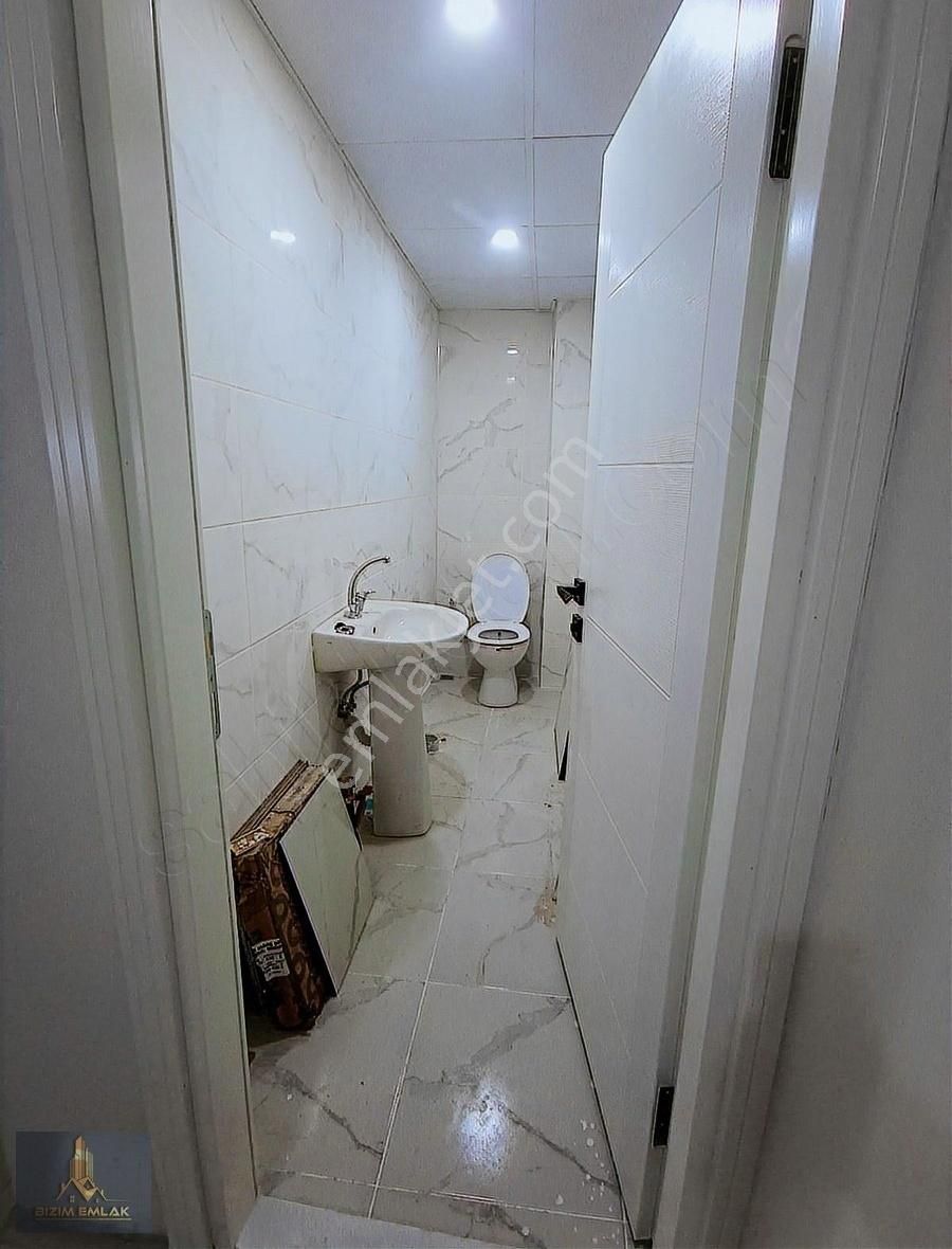 Temel Emlaktan İçi Yeni Yapılı, İyi Konumda 2+1 Kiralık Daire