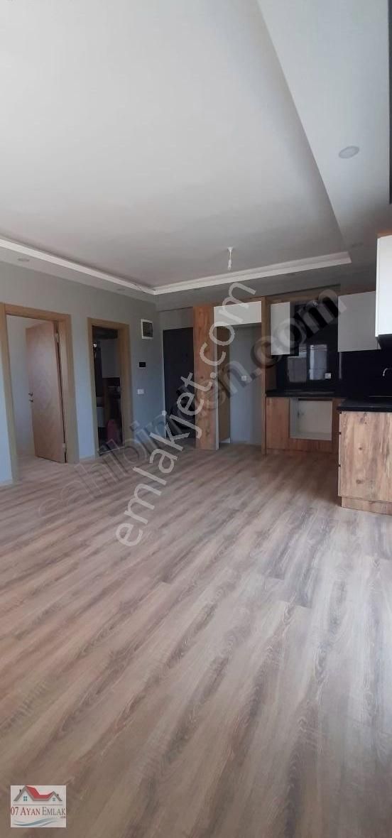 Döşemealtı Yeniköyde Sıfır Lüx Yapılı 1+1 Kelepir Daire