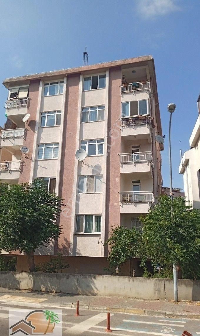 Kartal Cevizli Sahilde 3+1 Kombili(asansör Yok)
