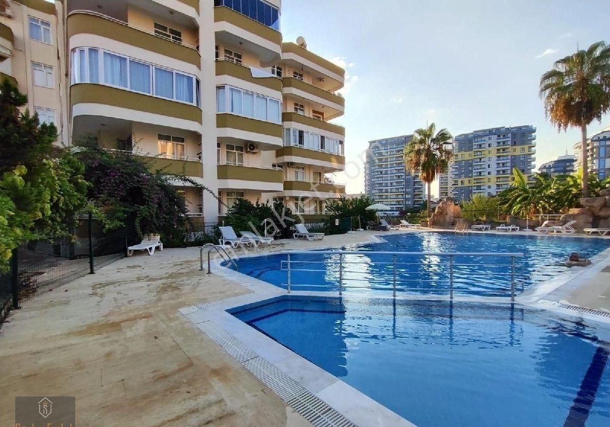 Alanya Mahmutlar Önü Komple Açık Havuz Ve Deniz Manzaralı Satılık 2+1 Daire