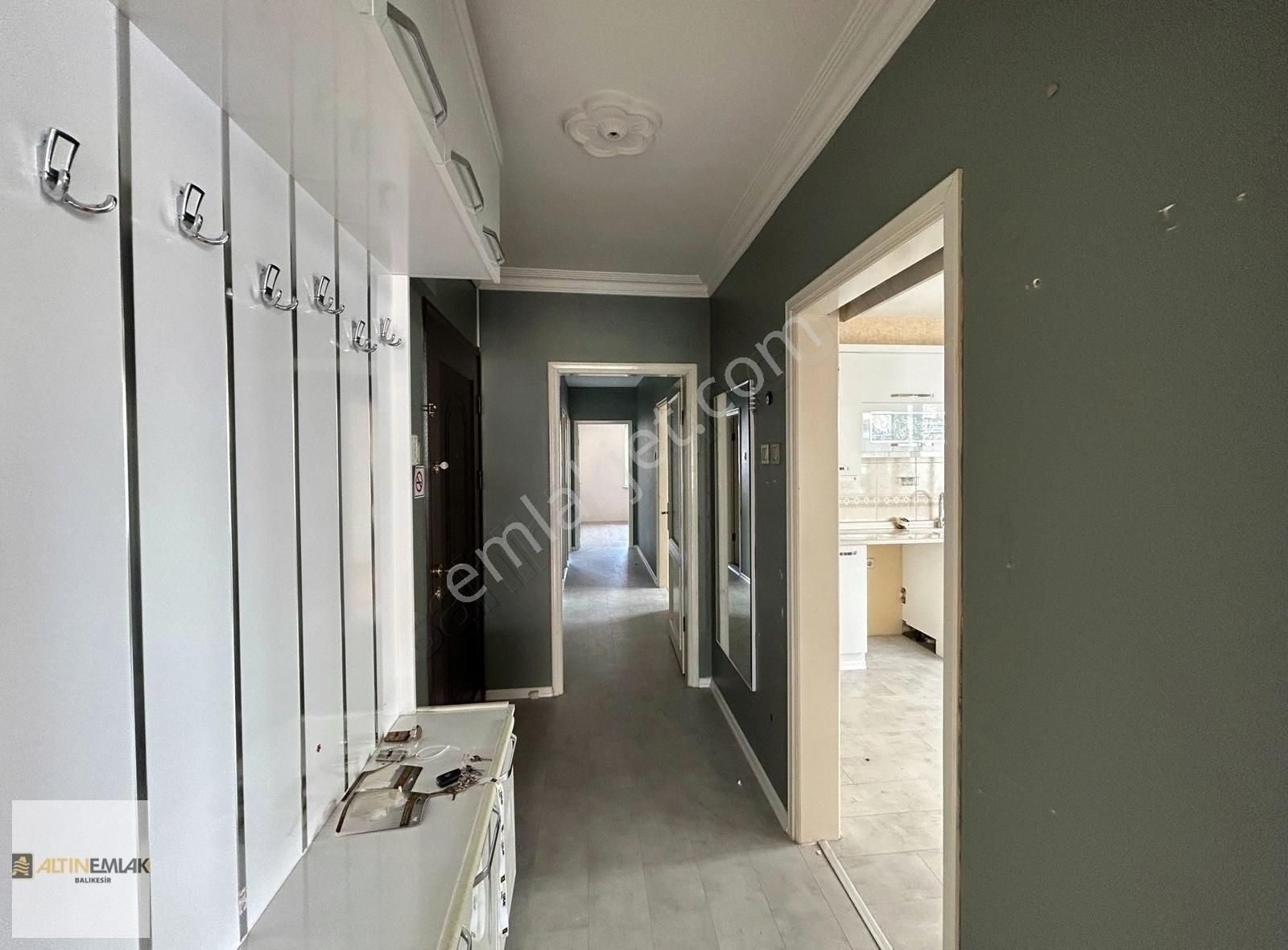 Balıkesir Atatürk Mh.52 Evler Bandırma Cd Üzeri Kiralık Daire