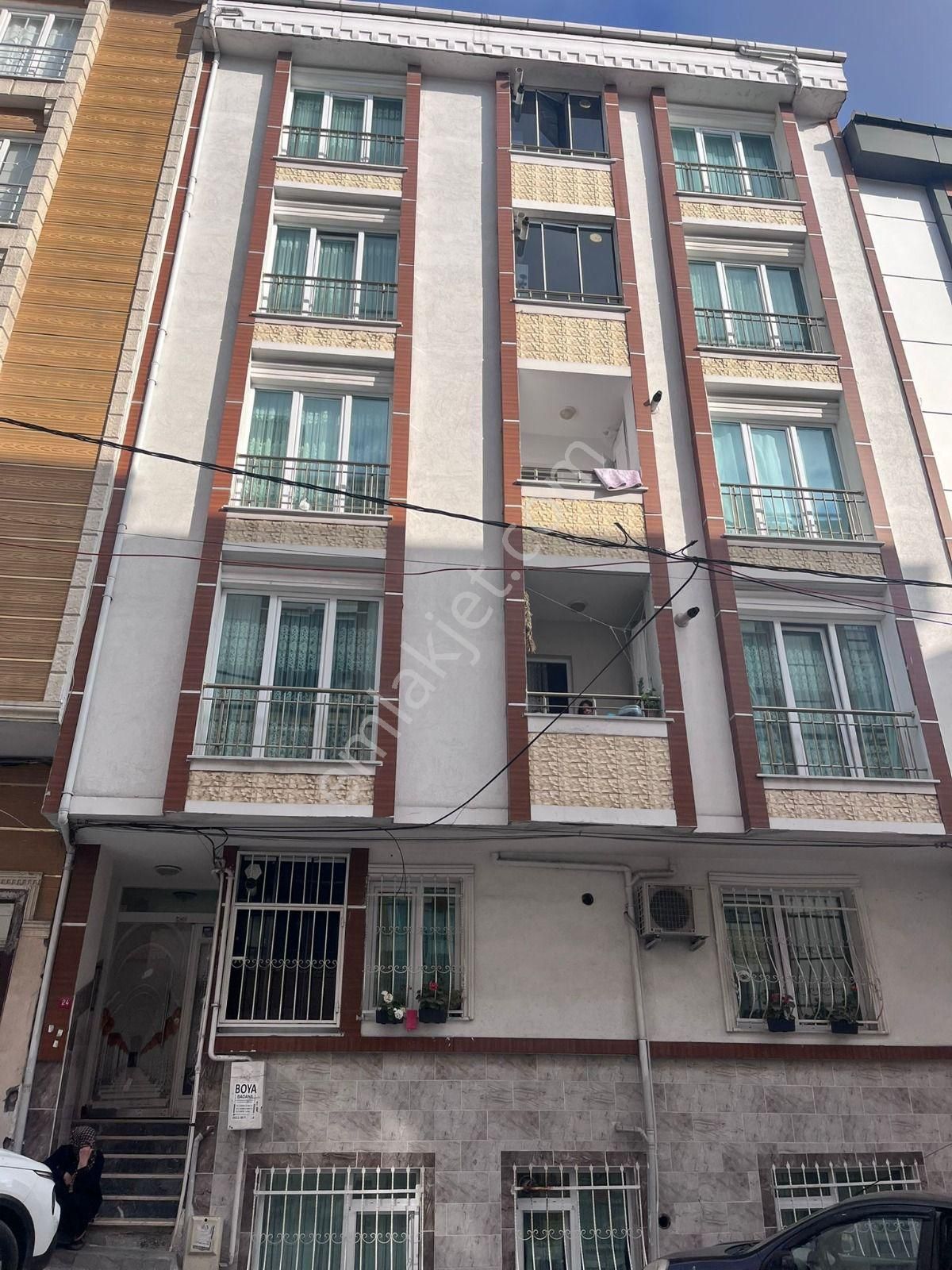 Esenyurt Üçevler Mahallesi 893.sk 130mt² Satılık 3+1 Daire