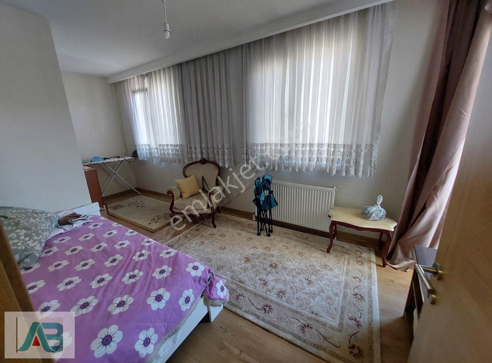 Armağanevler Akdeniz Cadde Üzeri Satılık 6+1-220m2 Dubleks Daire - Görsel 16