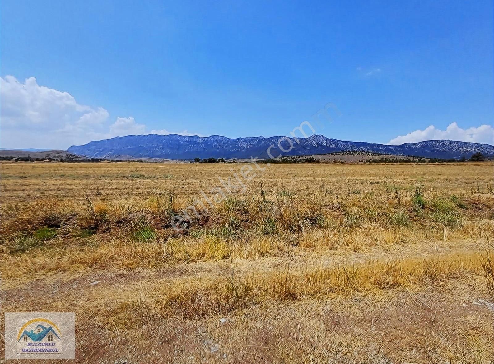 Burdur Yeşilova Akçaköyde Çift Yola Cepheli Süper Arazi - Görsel 4