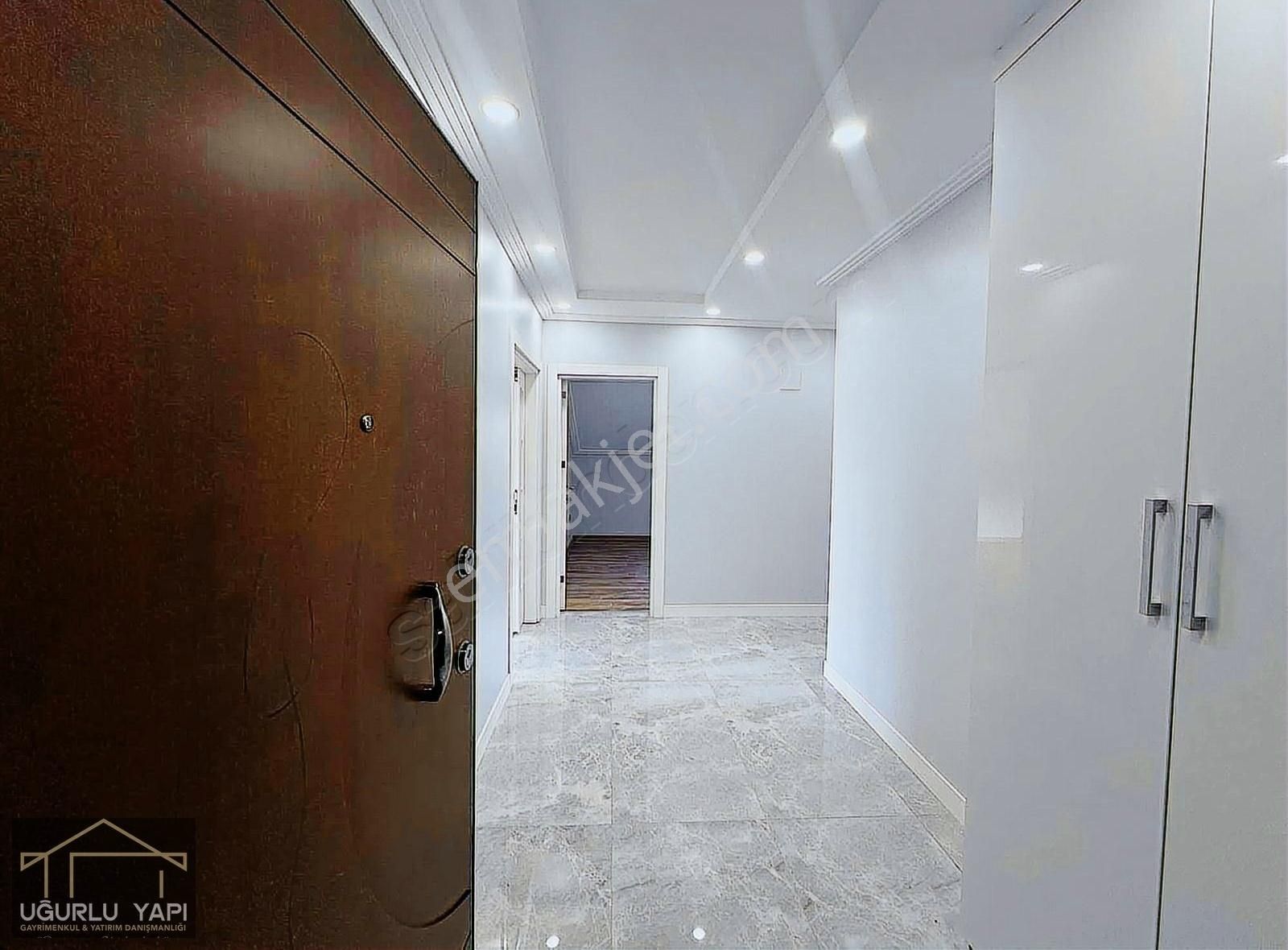 Büyükçekmece`de Lüks Ve Modern Aile Sitesinde Kiralık 3+1 Daire - Görsel 2