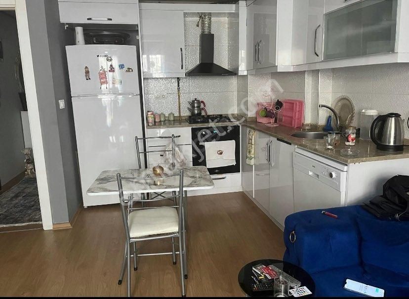 İzmirpark Avm Yakını 1+1 Yeni Bina 70 M2 Satılık Daire