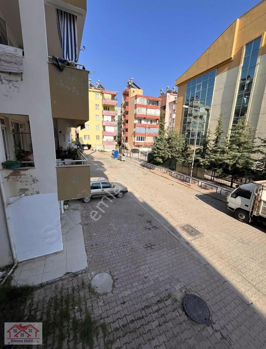 Finike Yeni Mahalle Satılık 3+1 Geniş Daire