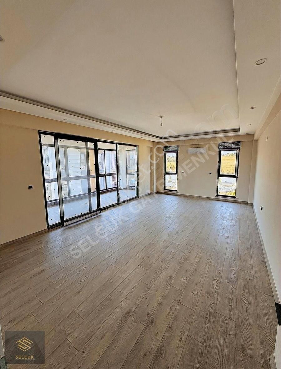 Çorlu Önerlerde Yatay Mimari, Lüks 3,5+1 Daire Havuzlu Site İçi - Görsel 8
