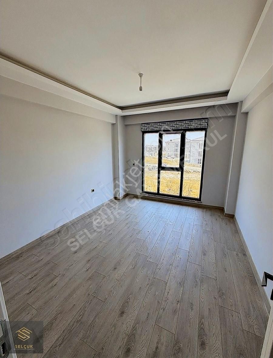Çorlu Önerlerde Yatay Mimari, Lüks 3,5+1 Daire Havuzlu Site İçi - Görsel 6