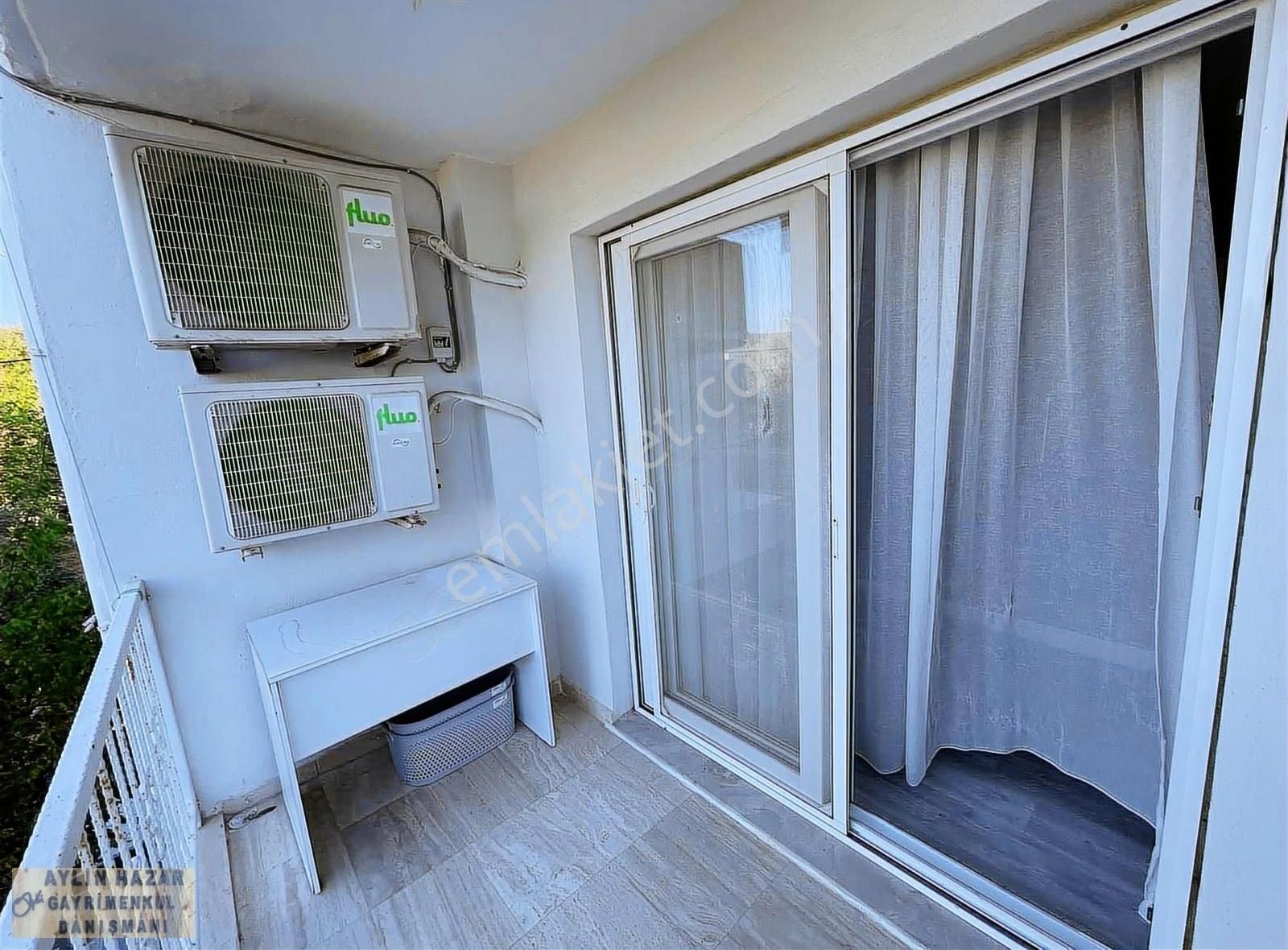 Urla'da Denize Yürüme Mesafesinde Bakımlı 3+1 Artezyenli Villa