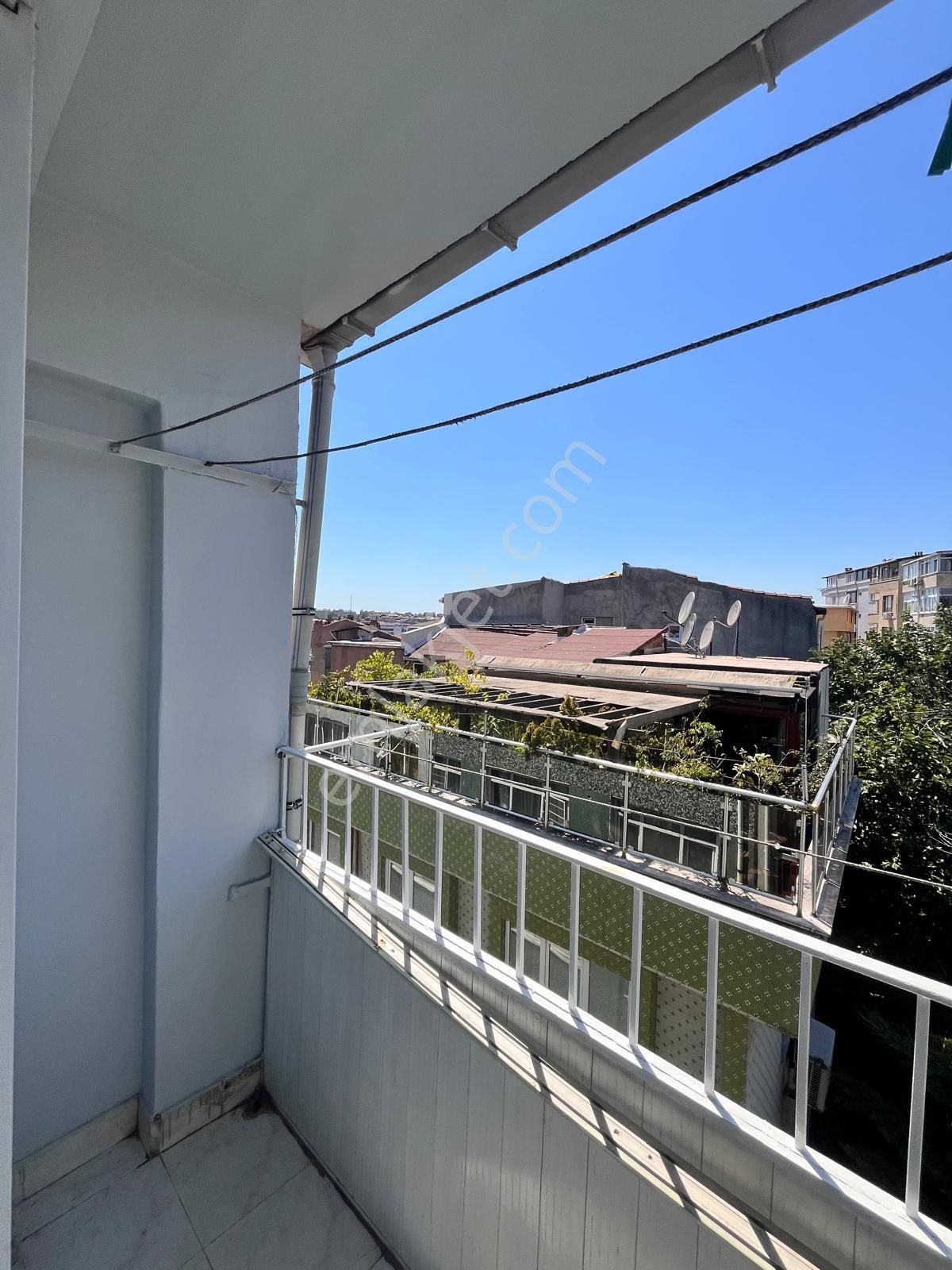 Fatih Hırka-i Şerif Camiine 100 Metre Öğrenci Dostu Fiyat, Yurt Konforunda Full Eşyalı 2+1. - Görsel 6