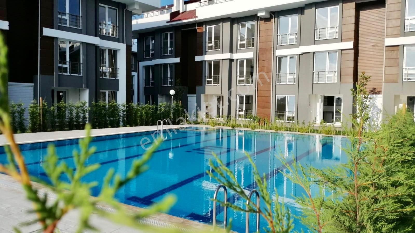 Havuzlu Ve Şık Site İçinde Yazlık Daire | Karasu Rota İnşaat - Görsel 2