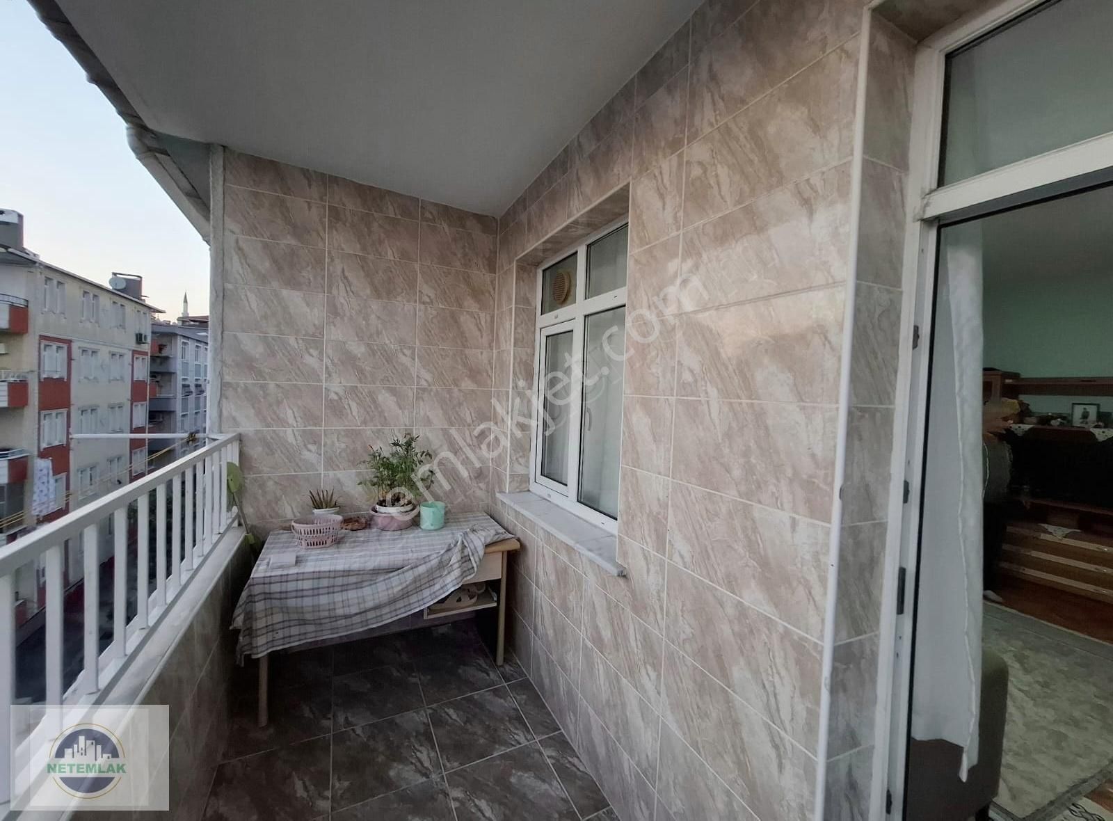 Tramvaya Yakın 5. Kat 2+1 Odalı Krediye Uygun Satılık Daire