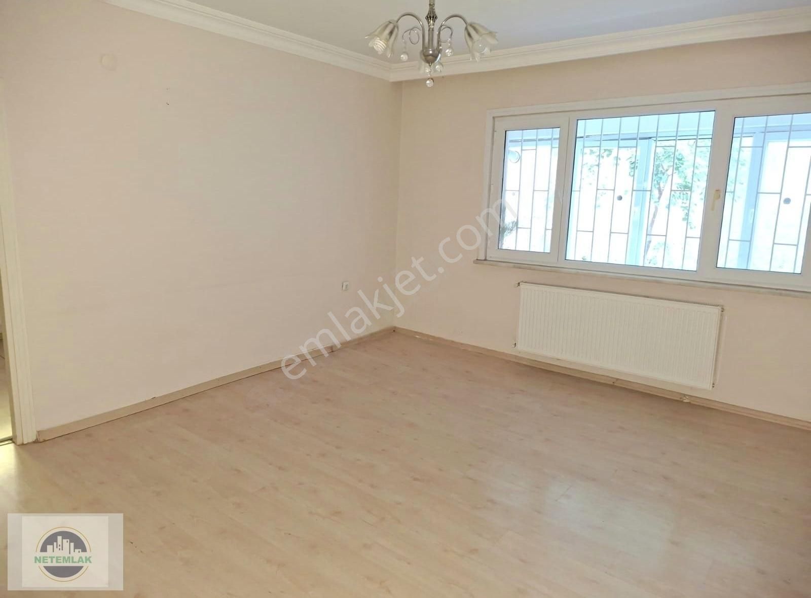 Yenibosna Merkez Mah. Giriş Kat 2+1 Odalı Kiralık Daire