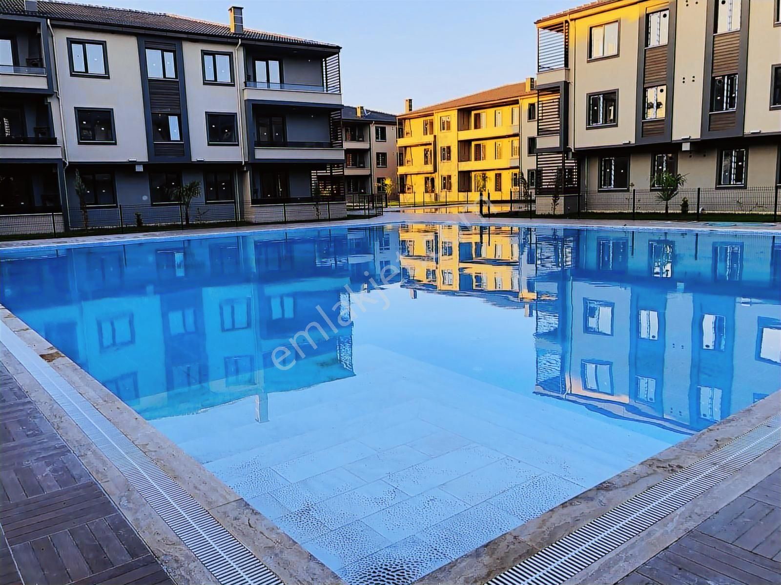 Şık Ve Modern İç Dizayn Havuzlu Ve Güvenlikli | Ayrıcalıklı Site - Görsel 31