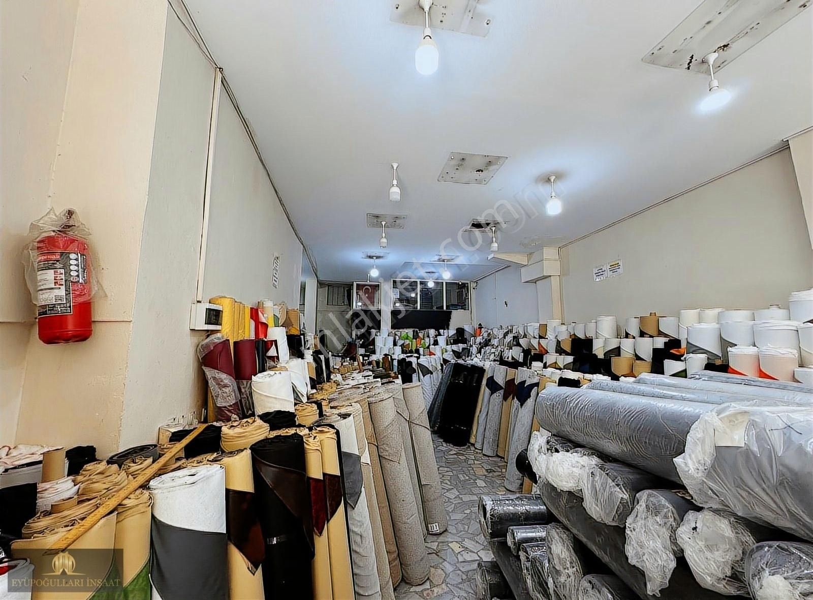 Bayrampaşa Yenidoğan Mah. 2 Katlı Satılık 200m2 Depolu Dükkan