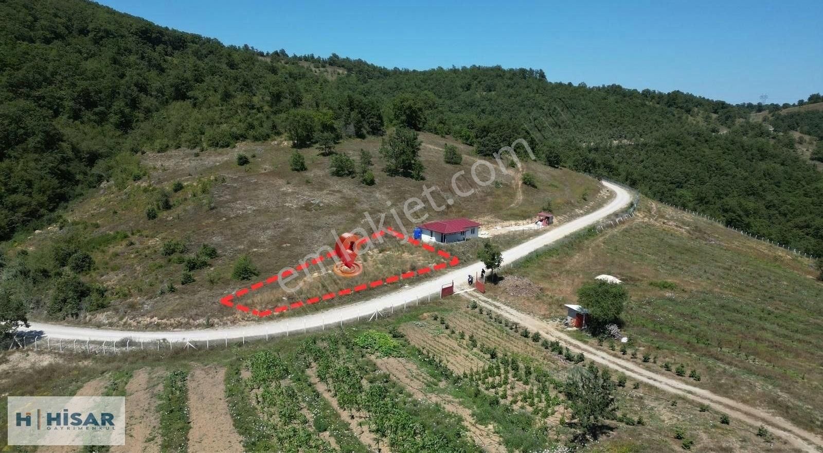 Hisar 'dan Kavak Mahmutlu 'da Yola Cephe 400 M2 Tarla