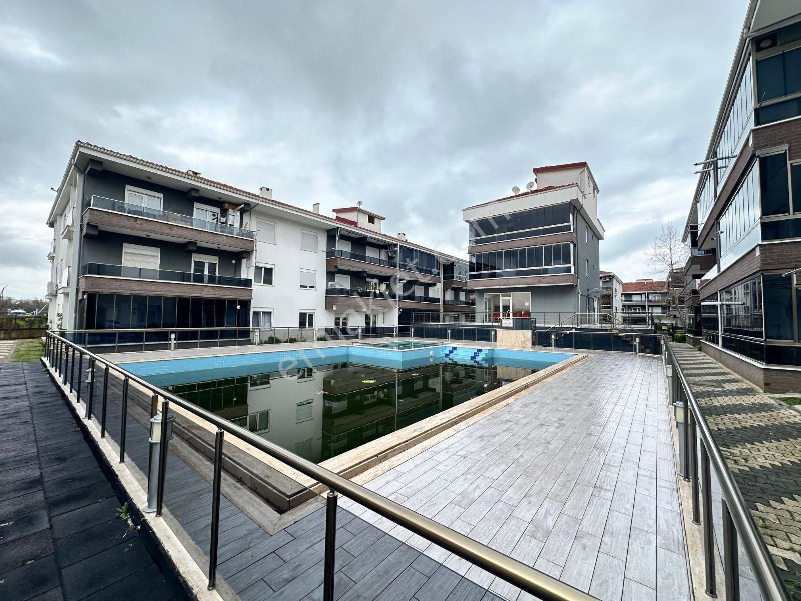 🏊 Havuzlu Sitede 2+1 – Tatil Konforu 🌞