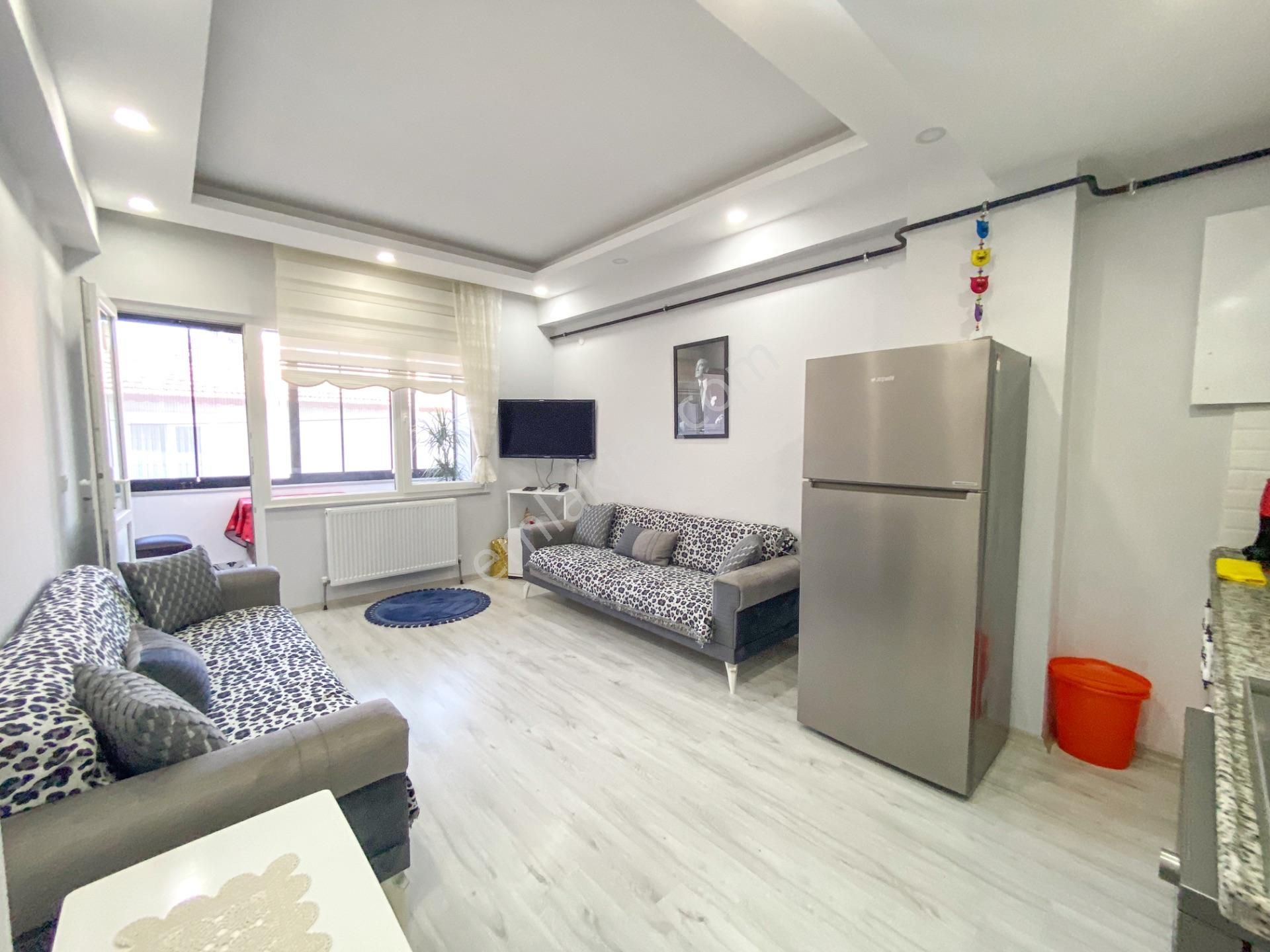 Kumbağ Pazar Sokağına Yakın Geniş Eşyalı 2+1 Kiralık Daire