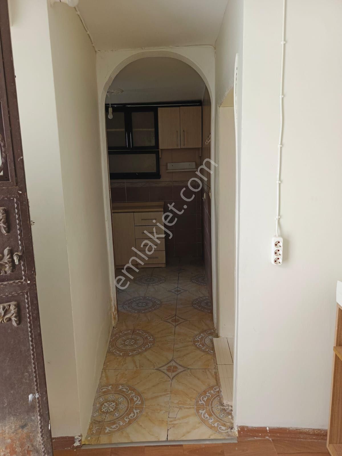 Tek Katli 1+1 Satilik Mustakil Ev - Görsel 6