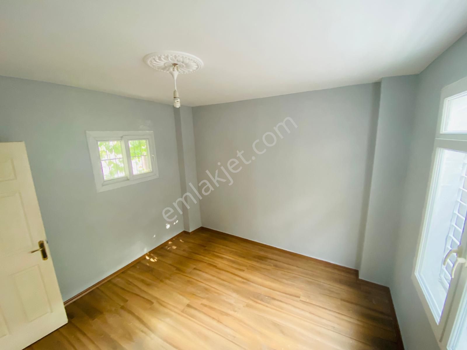 Tek Katli 1+1 Satilik Mustakil Ev - Görsel 4