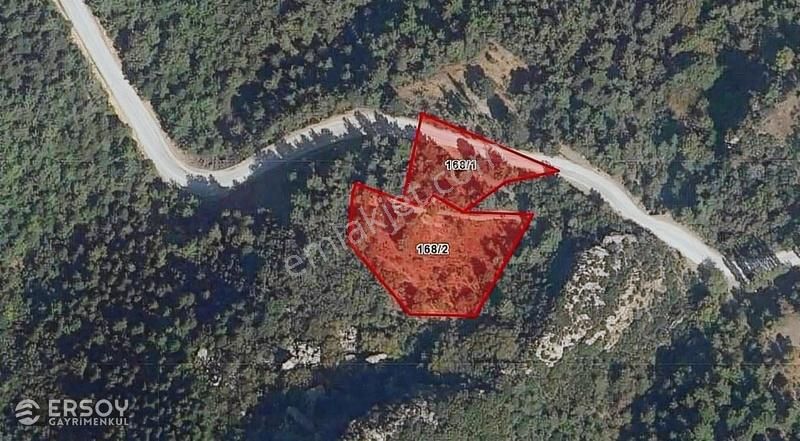 Spil Dağında Mükemmel Manzaralı Yola Sıfır Arazi