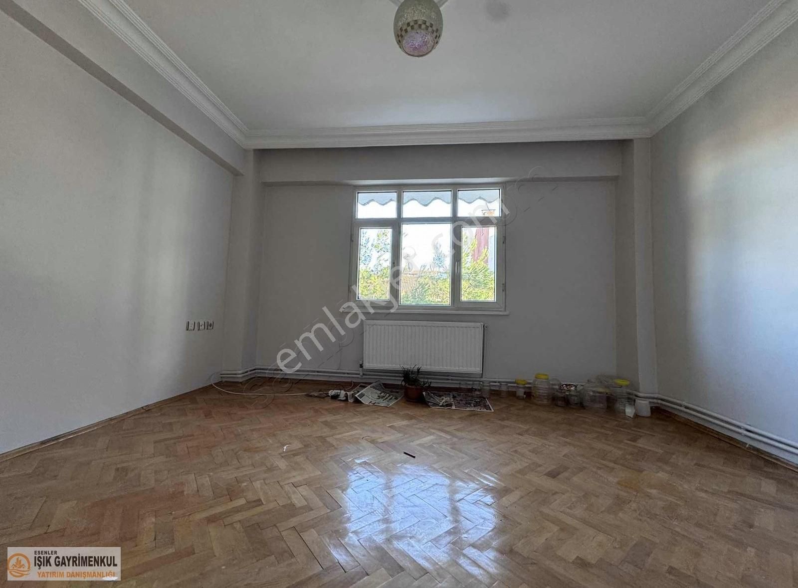 Işık'tan Gençosman Da Satılık 2+1 Daire Boş