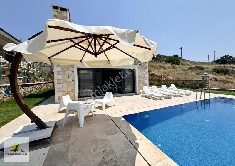 Foçaköy De Satılık 6+1 Müstakil Villa - Görsel 5