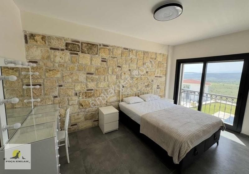 Foçaköy De Satılık 6+1 Müstakil Villa - Görsel 3