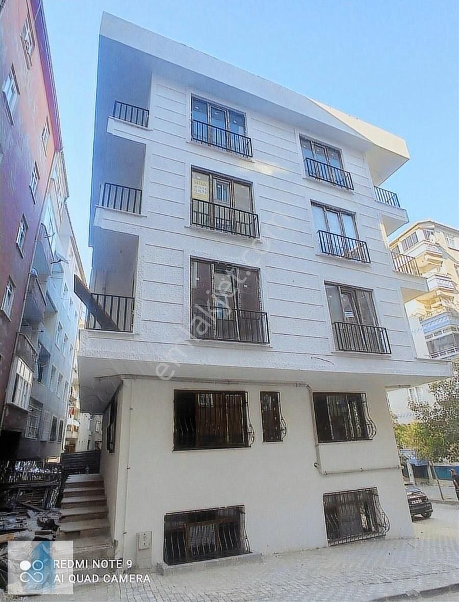 Güngören Merkez De Yeni Bina Da Satılık 2+1 Sıfır Daire 75 M2