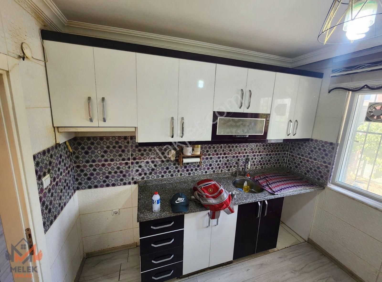Habibler Mahallesinde 3+1 8 Yaşında Daire 2,700,000 Tl