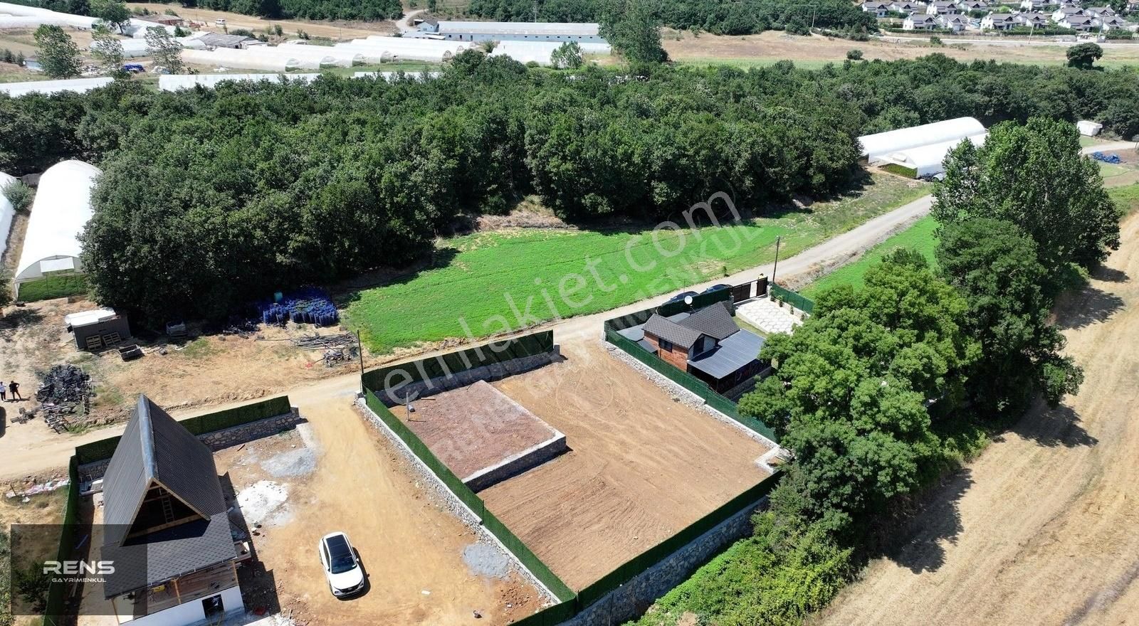 Rens Gayrimenkulden Alt Yapısı Hazır Taş Duvarlı Hisse
