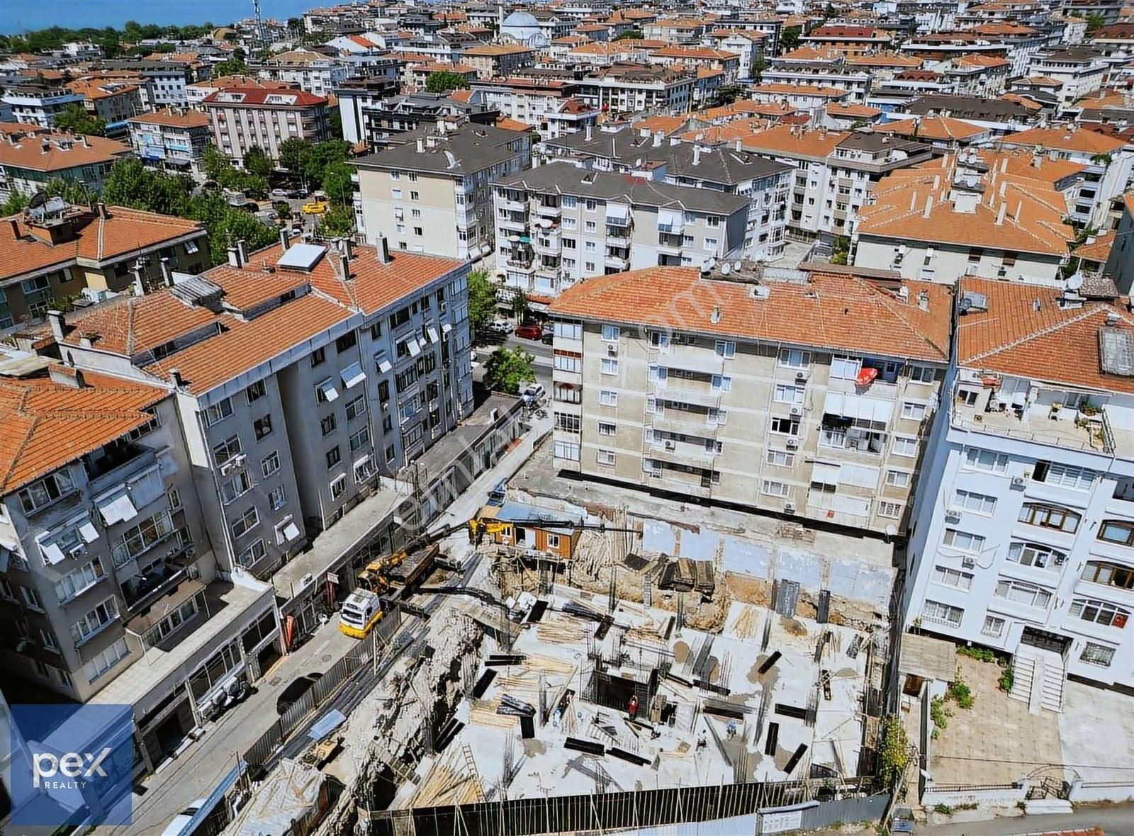 Küçükyalı Atatürk Caddesine Yakın Kiralık 800 M2 İşyeri&dükkan
