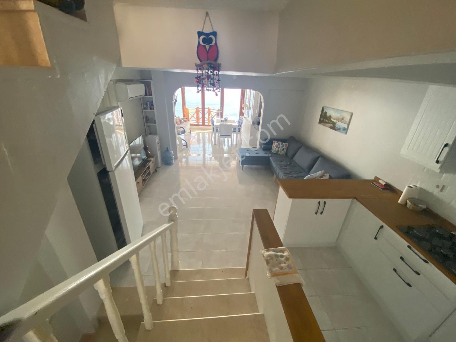 Turyaptan Çandarlı İlkyankı'da 3+1 Tadilatlı Villa - Görsel 11